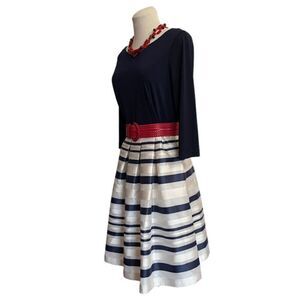 Jessica Howard Pleated Fit & Flare Blue White Dress Size 6